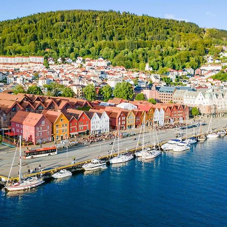 100Sqm 5Br Behind Bryggen - King Beds - Family Friendly Leilighet Bergen Eksteriør bilde