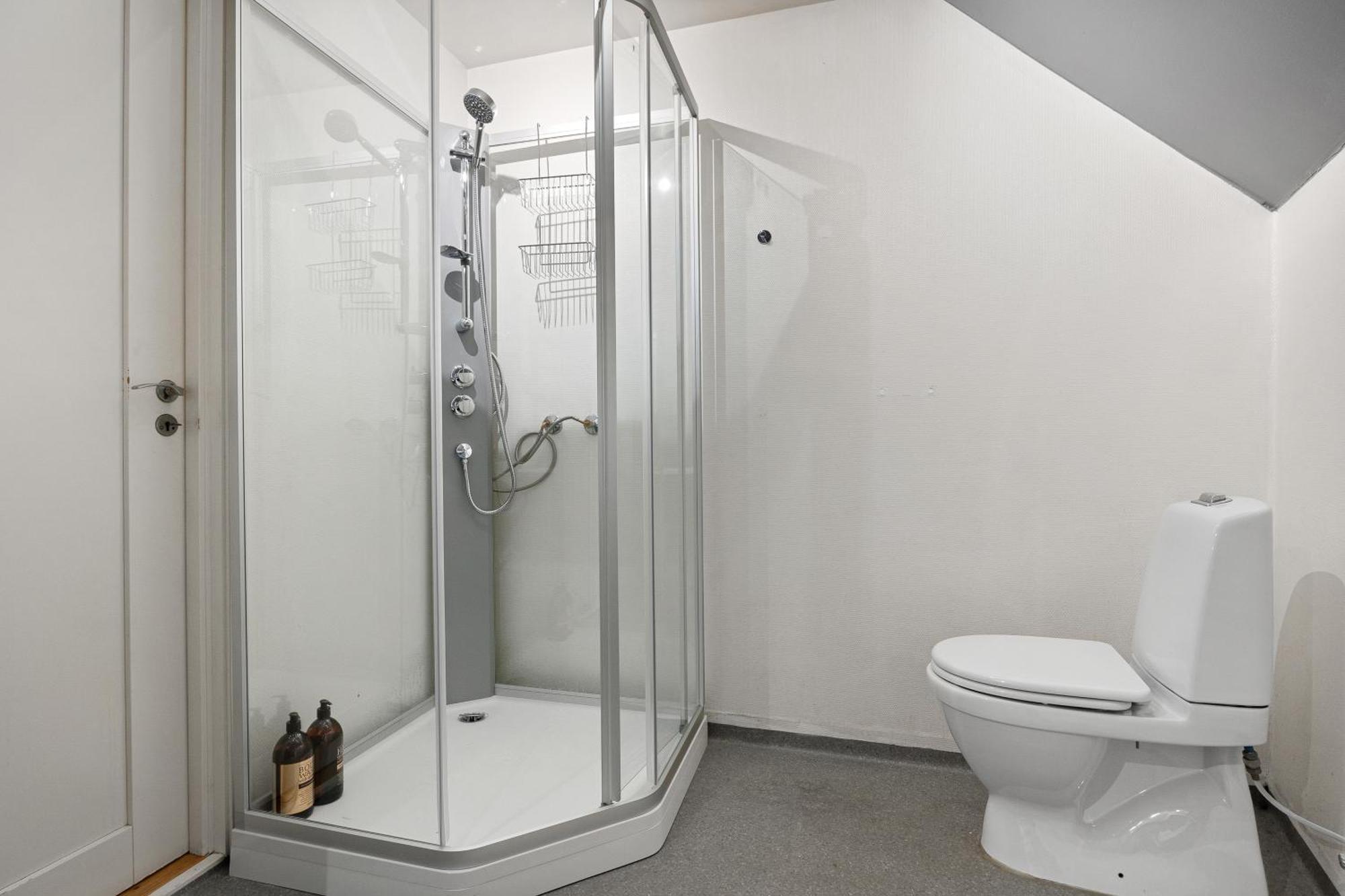 100Sqm 5Br Behind Bryggen - King Beds - Family Friendly Leilighet Bergen Eksteriør bilde