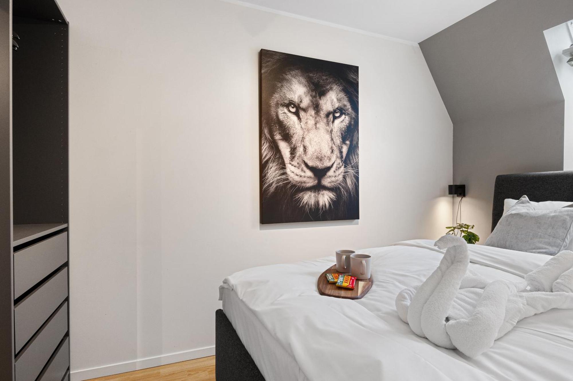 100Sqm 5Br Behind Bryggen - King Beds - Family Friendly Leilighet Bergen Eksteriør bilde