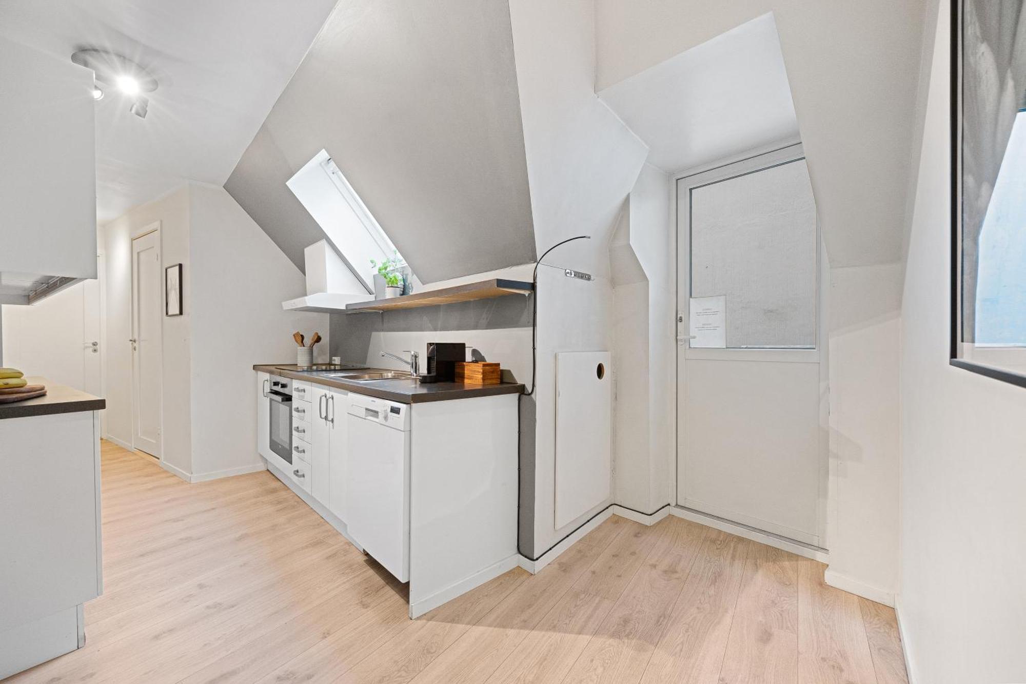 100Sqm 5Br Behind Bryggen - King Beds - Family Friendly Leilighet Bergen Eksteriør bilde