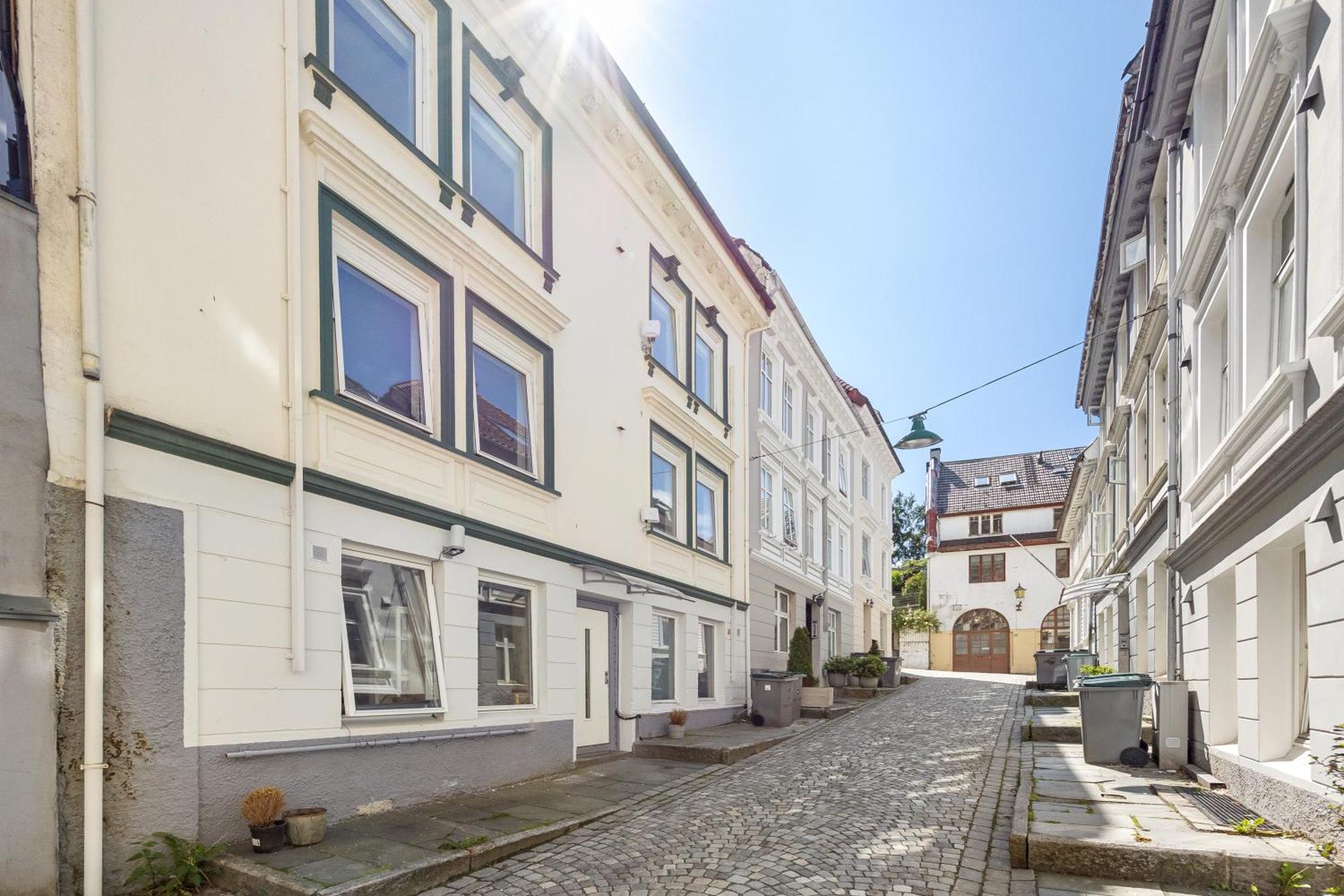 100Sqm 5Br Behind Bryggen - King Beds - Family Friendly Leilighet Bergen Eksteriør bilde